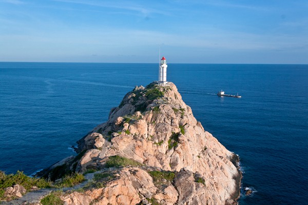 三亞海釣目的地推薦，租艘釣魚艇去海釣吧！