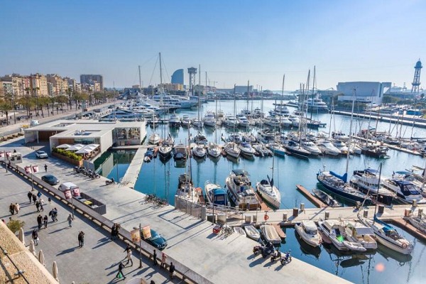 游艇要玩出花來,很難嗎?