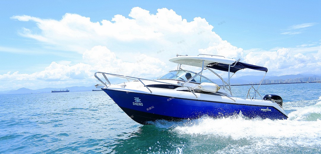 6.4米運(yùn)動快艇 6.4米運(yùn)動快艇