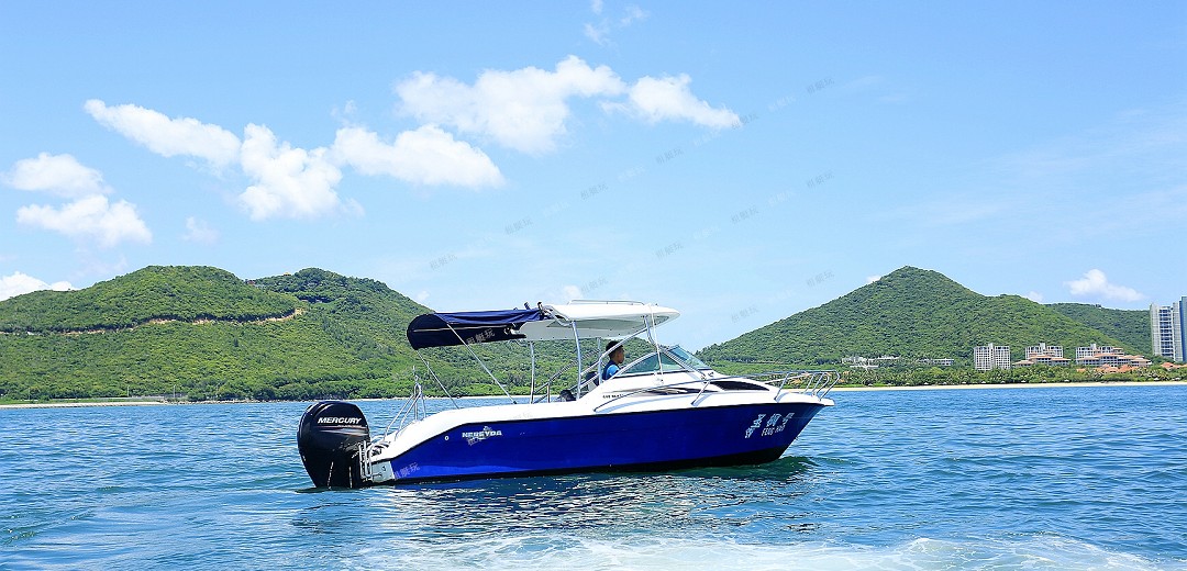 6.4米運(yùn)動快艇 6.4米運(yùn)動快艇