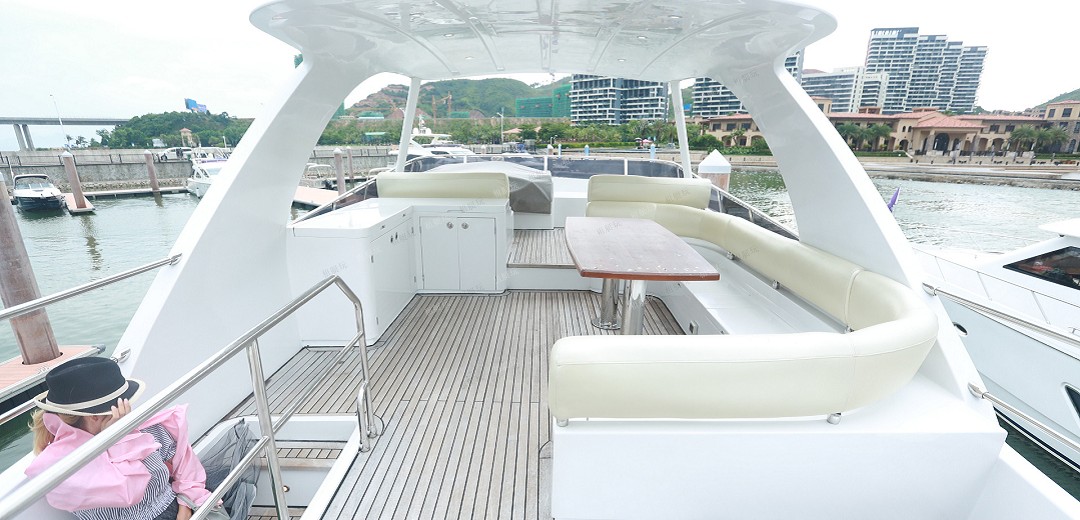 63尺豪華游艇 63尺豪華游艇